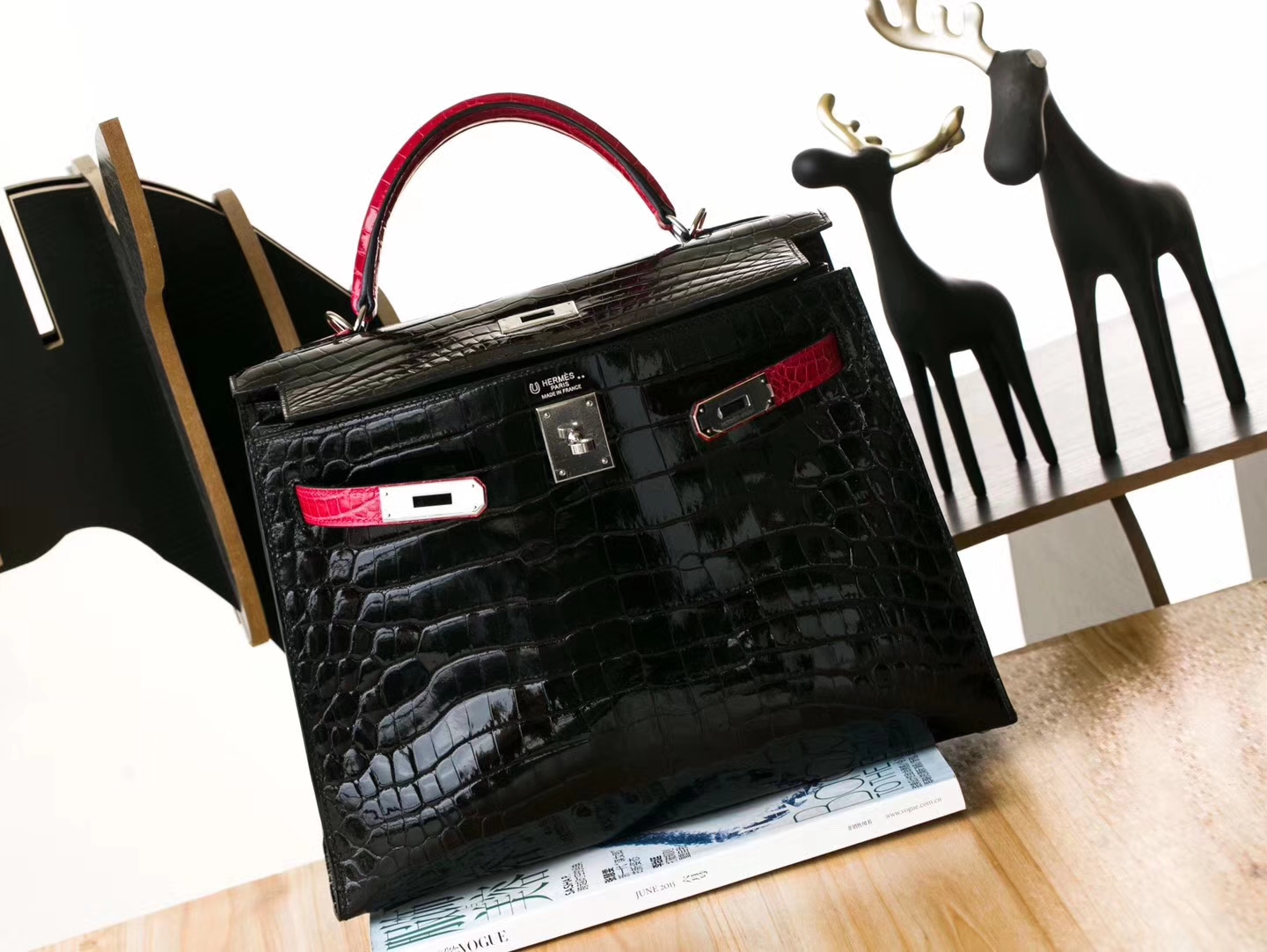 爱马仕新款凯莉包 Hermes Kelly32cm 黑色拼红色亮面鳄鱼皮 银扣