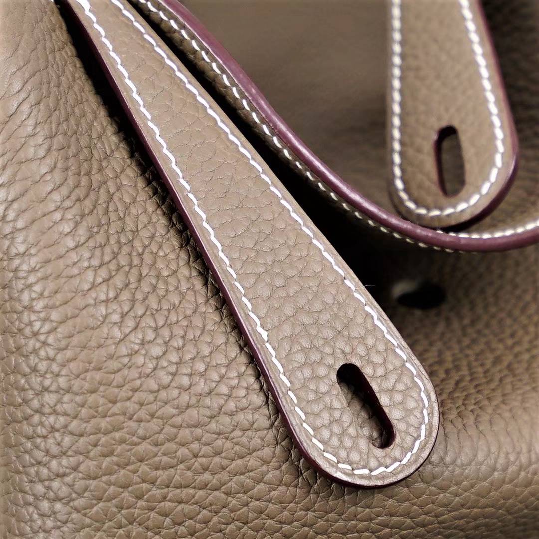爱马仕琳迪包尺寸 Hermes Lindy30CM CK18大象灰原厂TC牛皮 金扣