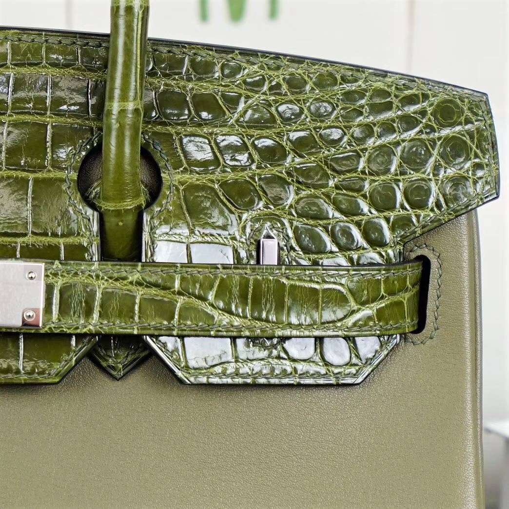 爱马仕Birkin包包 Hermes丛林绿亮面鳄鱼皮拼橄榄绿Swift牛皮铂金包30CM 银扣