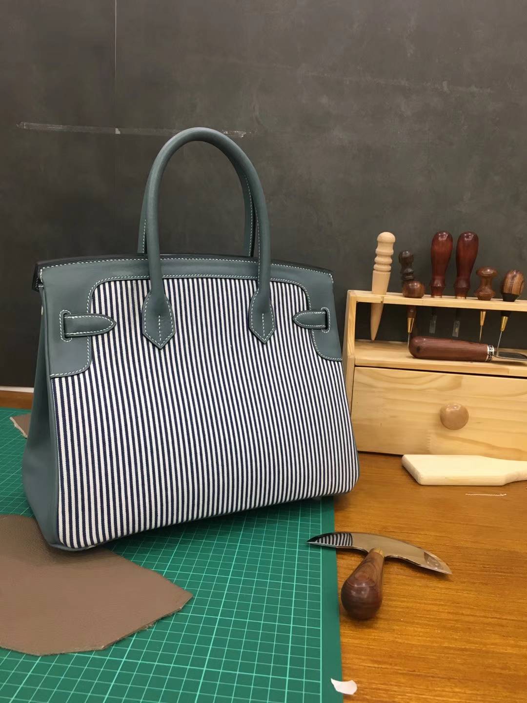 爱马仕Birkin包包 Hermes75牛仔蓝原厂Swift牛皮拼帆布铂金包Birkin30CM 银扣