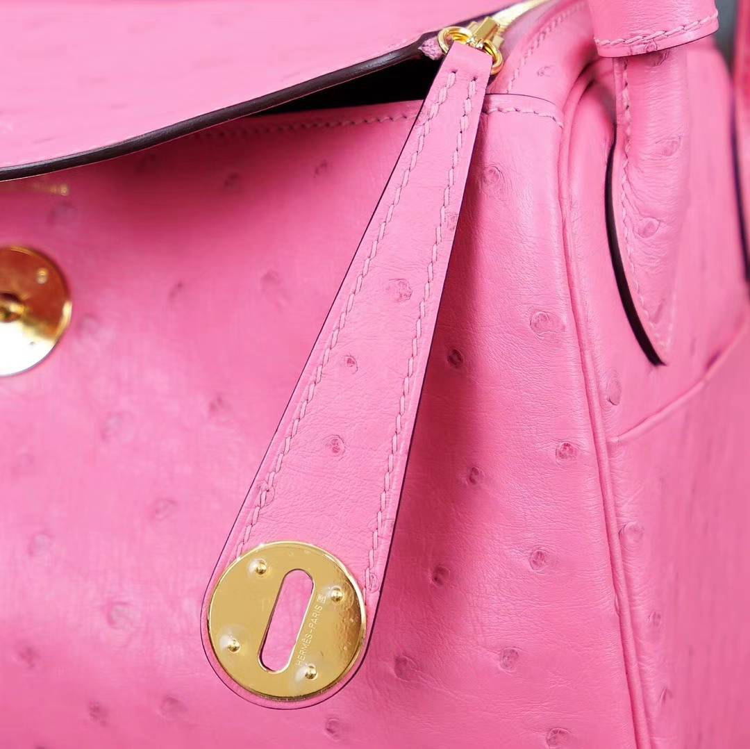 Hermes Lindy30CM 爱马仕5P樱花粉顶级鸵鸟皮琳迪包 金扣