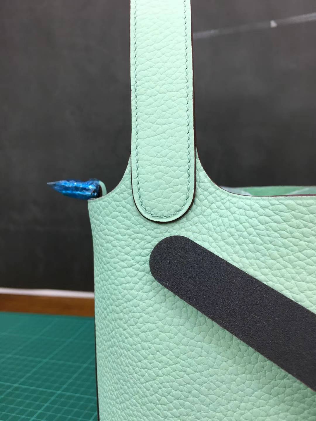 爱马仕菜篮子包 Hermes Picotin18CM 新色雪糕绿顶级TC牛皮水桶包 银扣