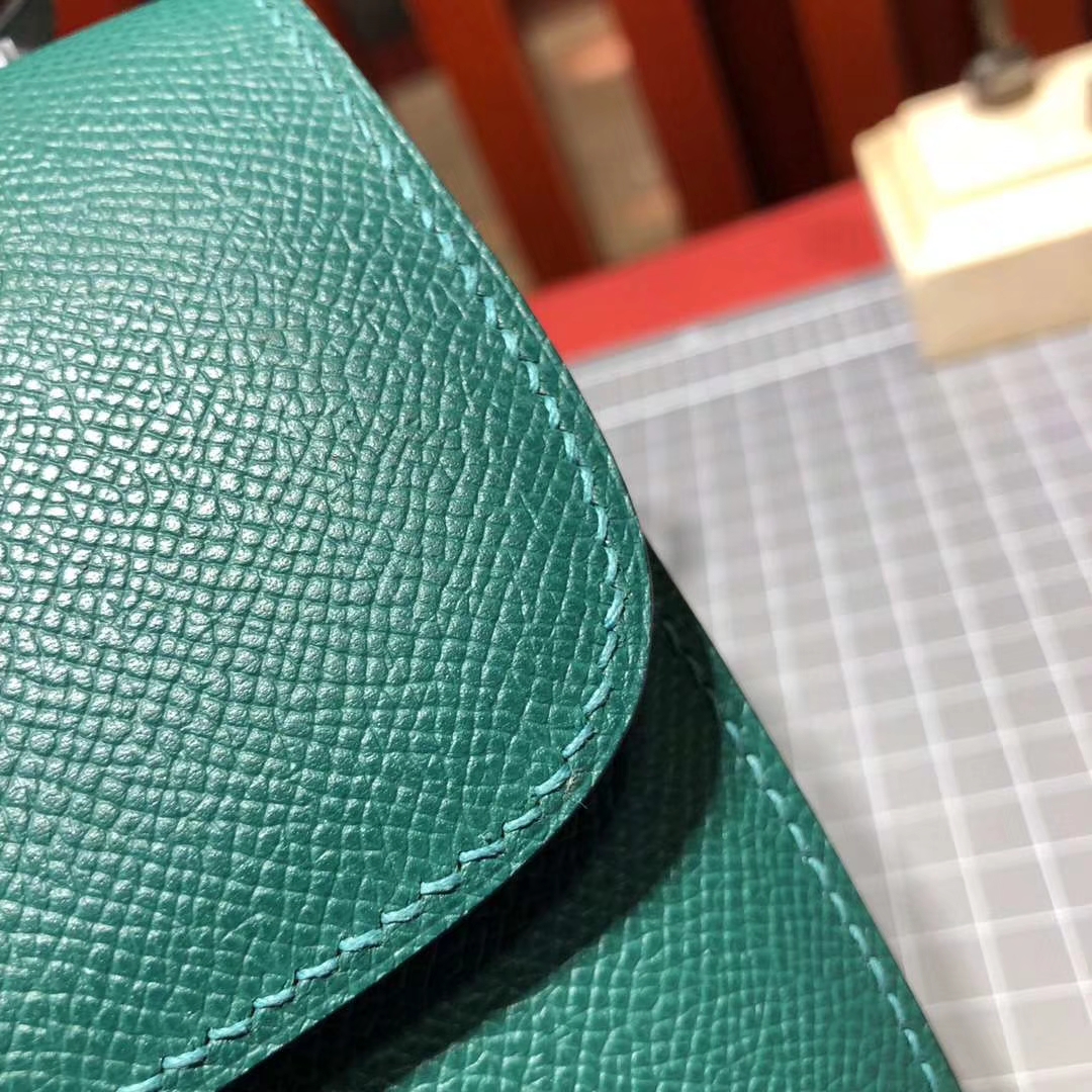 Hermes包包官网 爱马仕孔雀绿原厂epsom牛皮空姐包Constance19CM 银扣