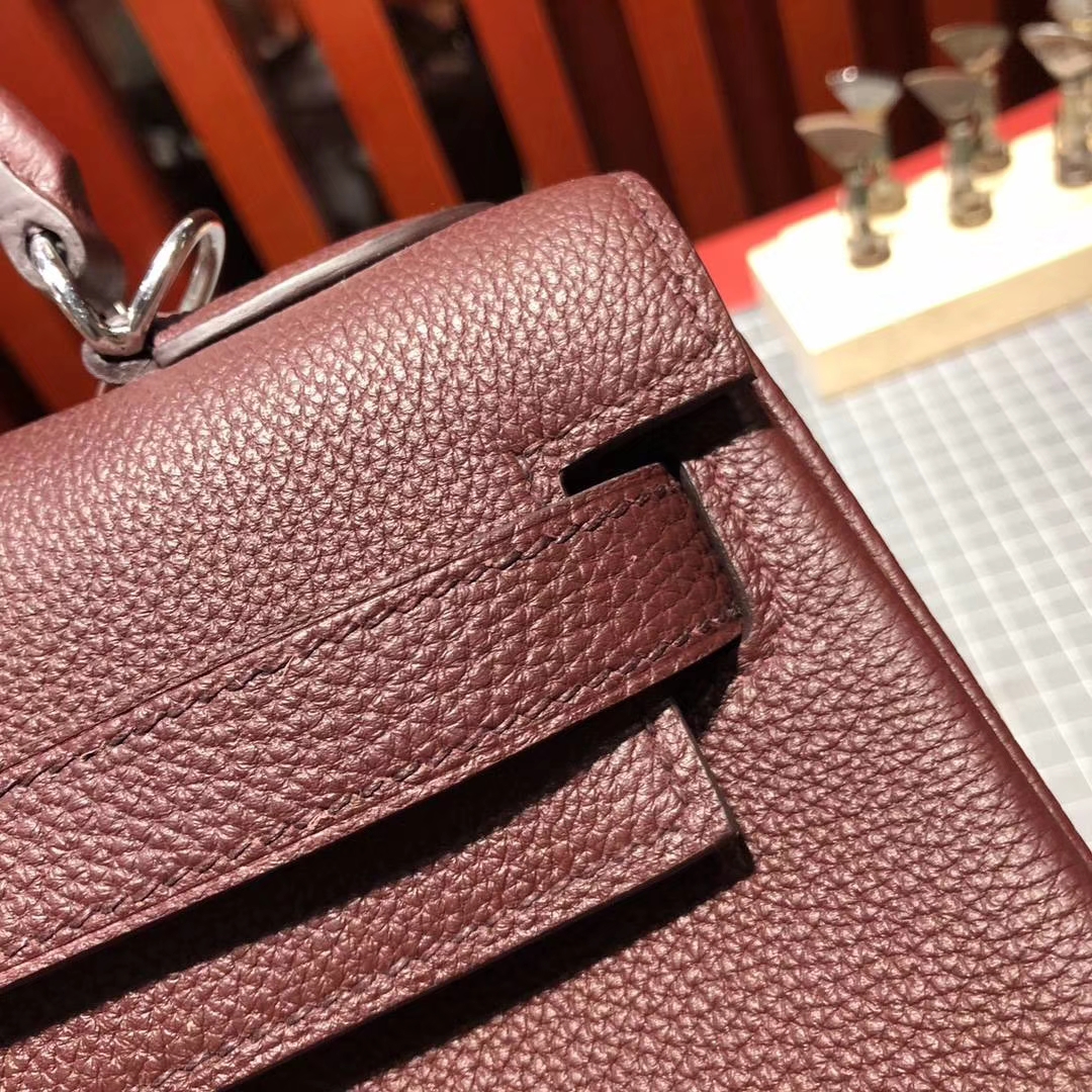 爱马仕Kelly包包 Hermes 57波尔多酒红Togo牛皮凯莉包 银扣