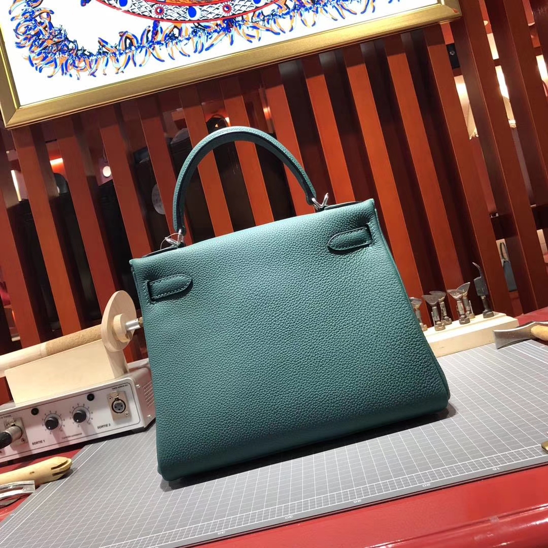 Hermes包包官网 爱马仕Z6孔雀绿Togo牛皮凯莉包Kelly28CM 银扣