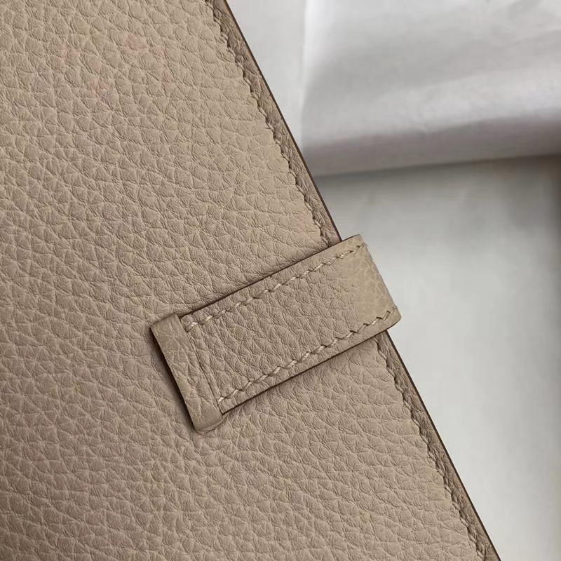 爱马仕西装夹 Hermes Bearn荔枝纹牛皮H扣长款钱包手包 奶昔白 金扣