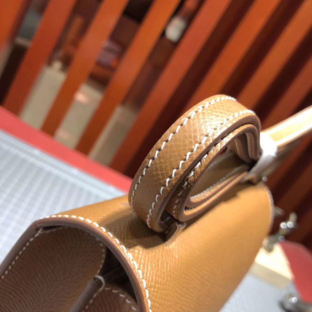 Hermes Constance19CM 爱马仕土黄色原厂Epsom牛皮空姐包 银扣