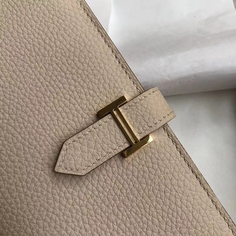 爱马仕西装夹 Hermes Bearn荔枝纹牛皮H扣长款钱包手包 奶昔白 金扣