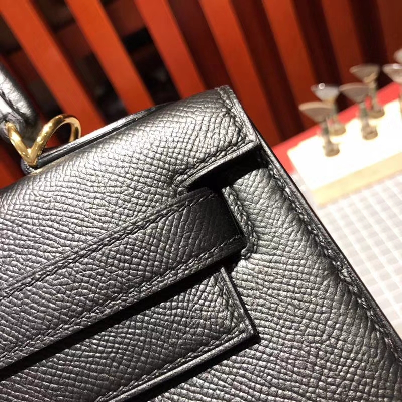 爱马仕包包官网 Hermes Kelly28CM 黑色手掌纹牛皮外缝凯莉包 金扣
