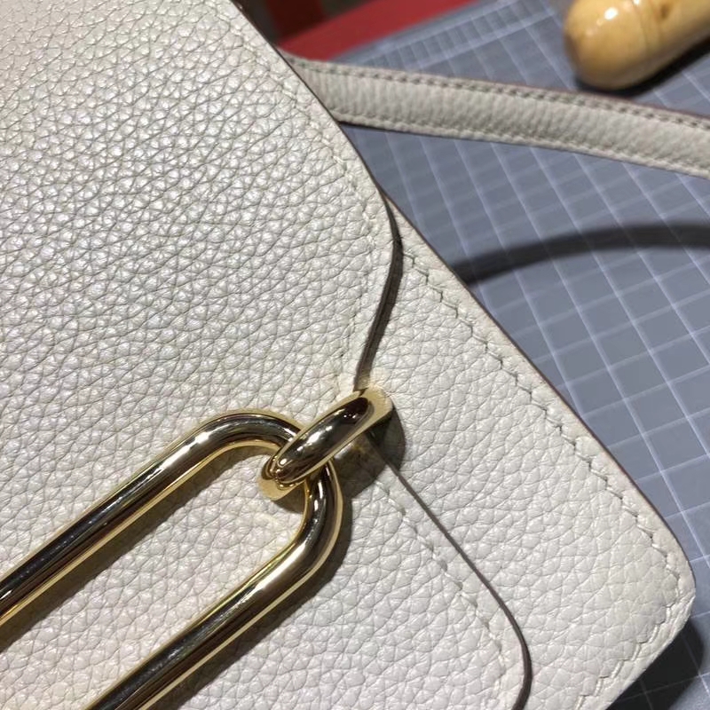 Hermes Roulis19CM 爱马仕奶昔白Evercolor牛皮猪鼻子包 金扣