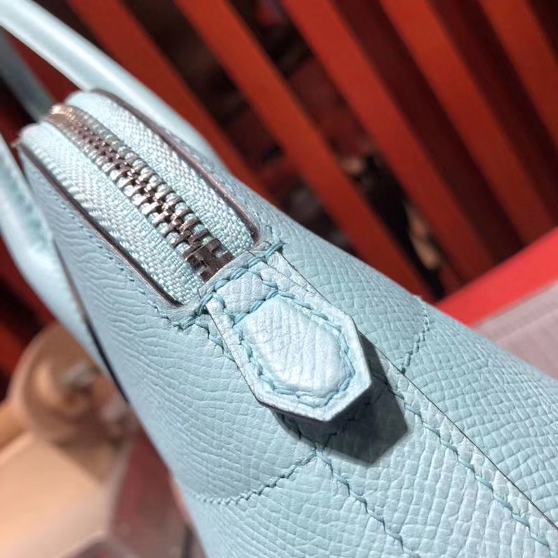 爱马仕包包官网 Hermes Bolide27CM 马卡龙蓝十字纹牛皮保龄球包