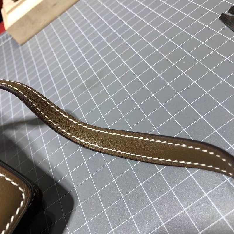 Hermes Roulis19CM 爱马仕大象灰顶级Swift牛皮猪鼻子包 银扣