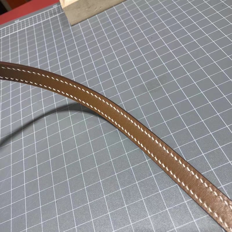 爱马仕包包官网 Hermes Roulis19CM 土黄色顶级Box牛皮 金扣
