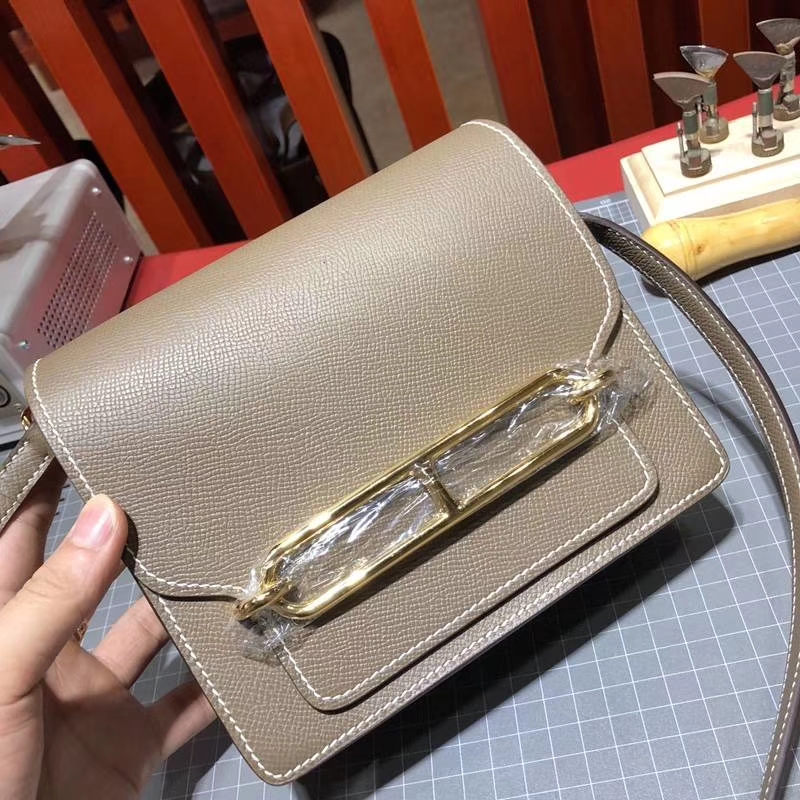 Hermes Roulis19cm 爱马仕大象灰手掌纹牛皮Roulis19cm猪鼻子包 金扣