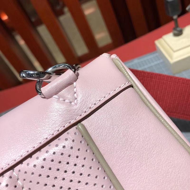 爱马仕新款包包 Hermes Berline20CM 3Q粉色拼番茄红Swift牛皮线条包