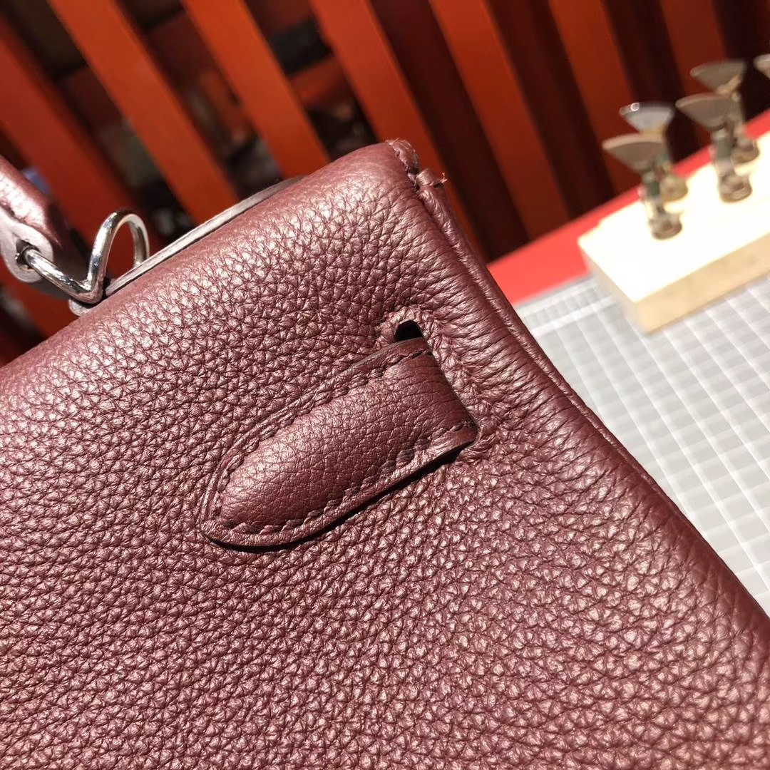 爱马仕Kelly包包 Hermes 57波尔多酒红Togo牛皮凯莉包 银扣