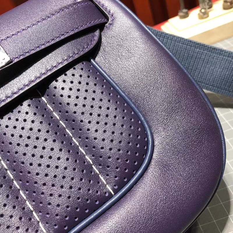 爱马仕线条包 Hermes Berline20CM 紫罗兰色原厂Swift牛皮斜挎包 银扣