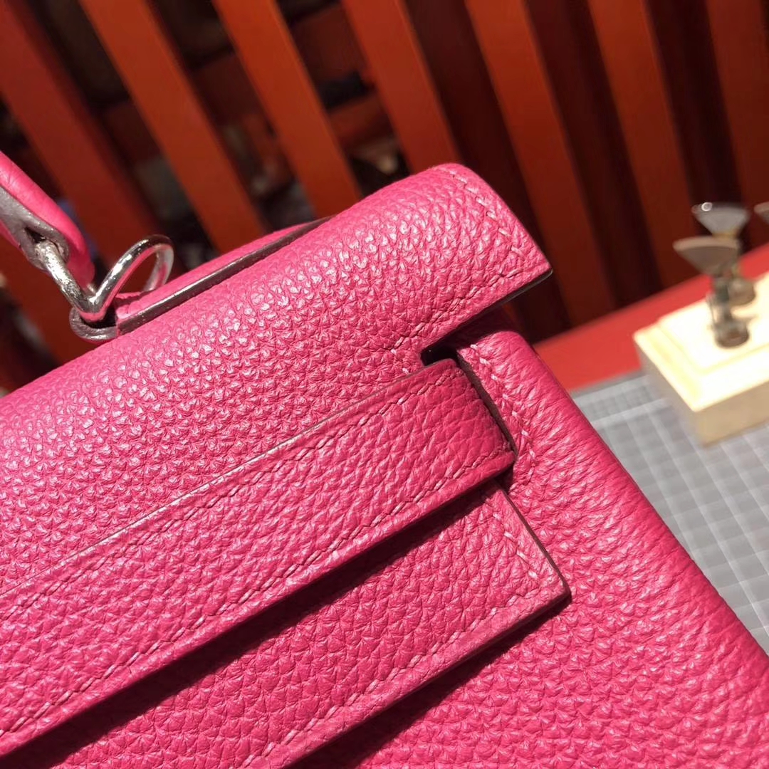 Hermes包包价格 爱马仕L3玫瑰紫原厂Togo牛皮凯莉包Kelly28CM 银扣