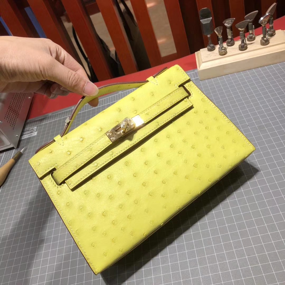 Hermes Minikelly22CM 爱马仕顶级鸵鸟皮9R柠檬黄迷你凯莉包手包 金扣
