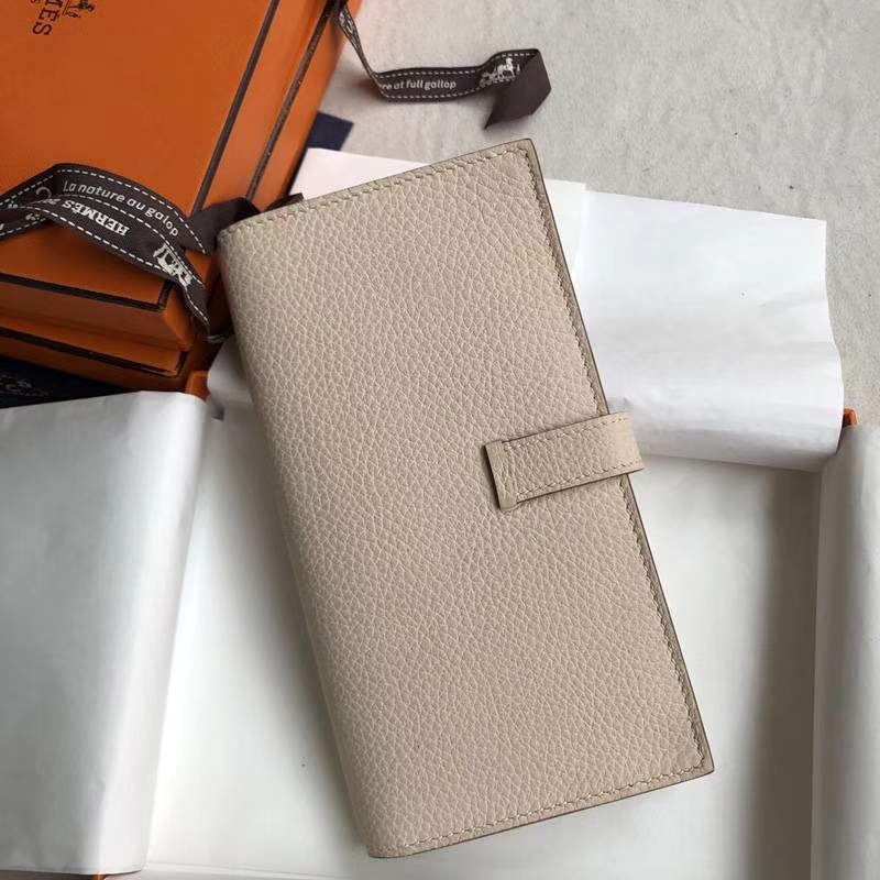 爱马仕西装夹 Hermes Bearn荔枝纹牛皮H扣长款钱包手包 奶昔白 金扣