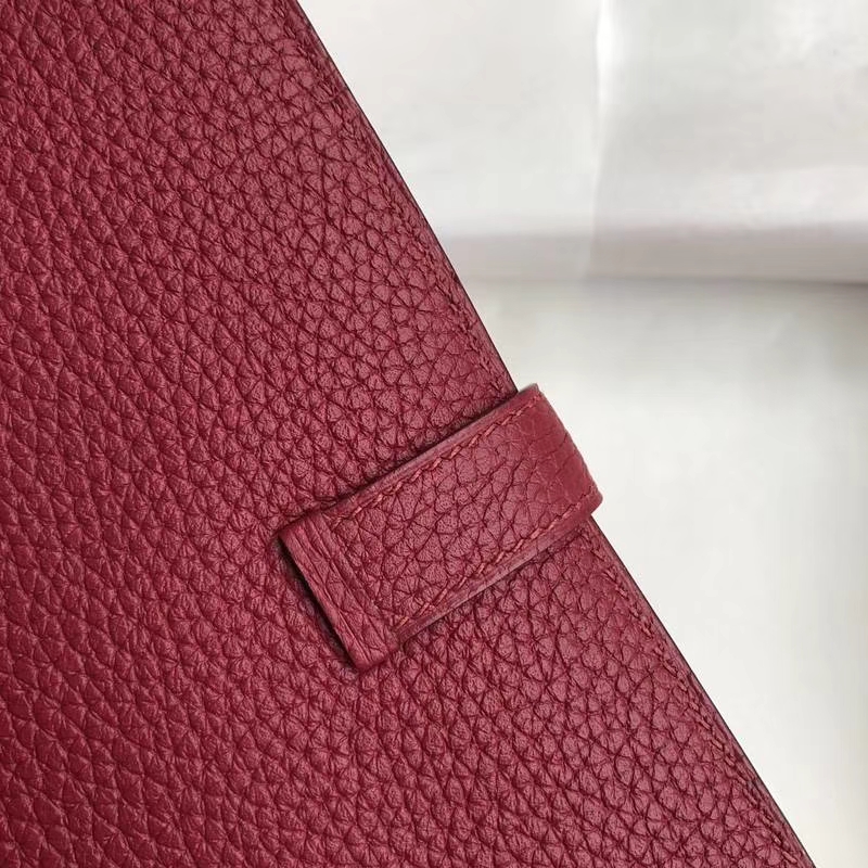 Hermes钱包价格 爱马仕宝石红Togo牛皮Bearn西装夹长款钱夹 银扣