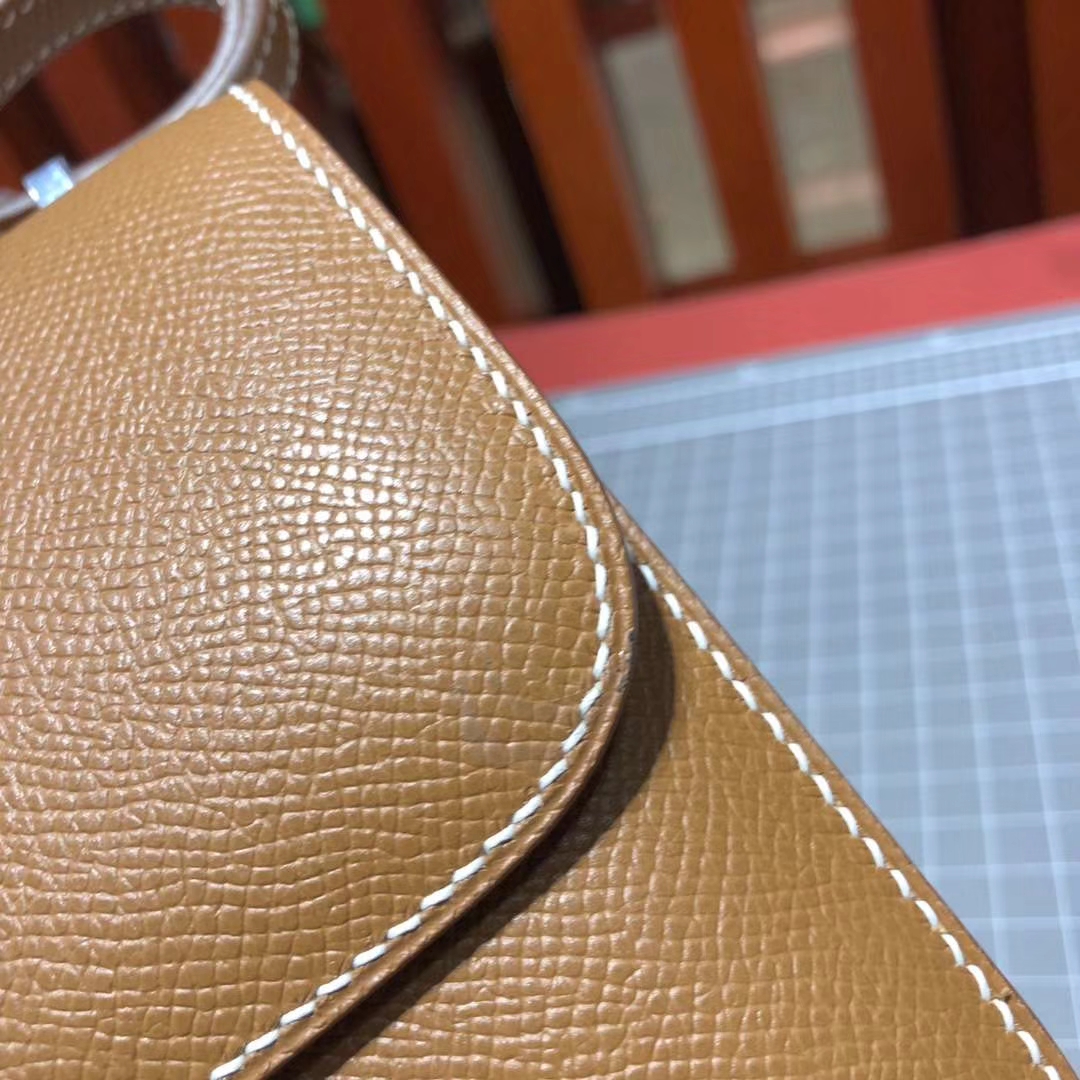 Hermes Constance19CM 爱马仕土黄色原厂Epsom牛皮空姐包 银扣