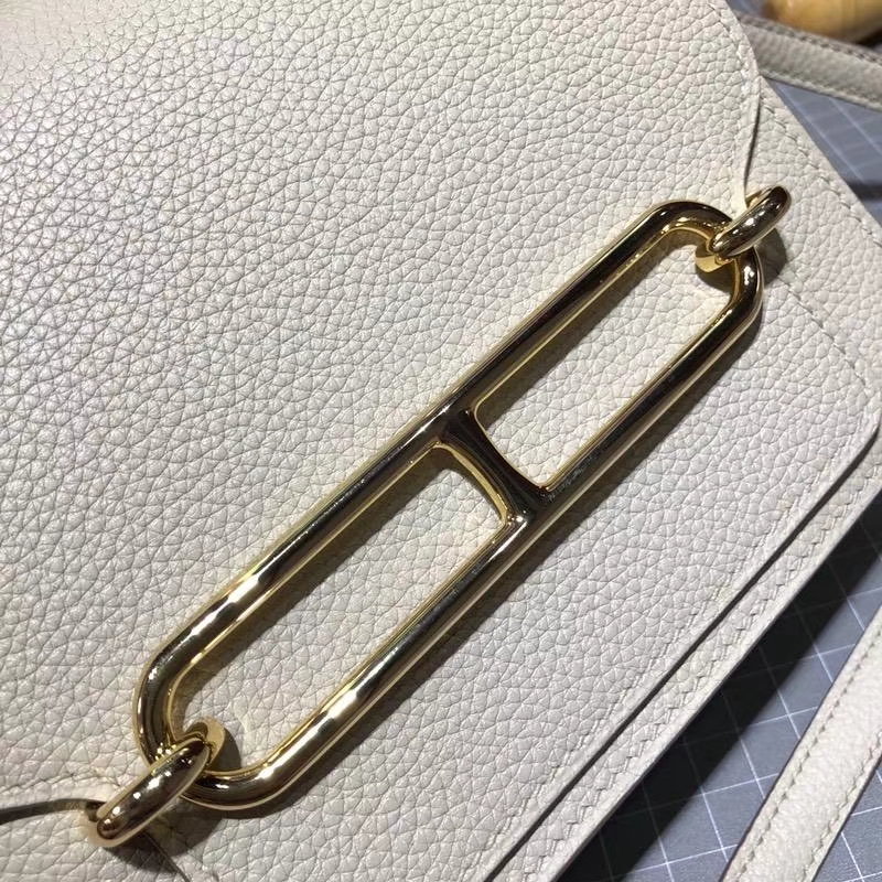 Hermes Roulis19CM 爱马仕奶昔白Evercolor牛皮猪鼻子包 金扣