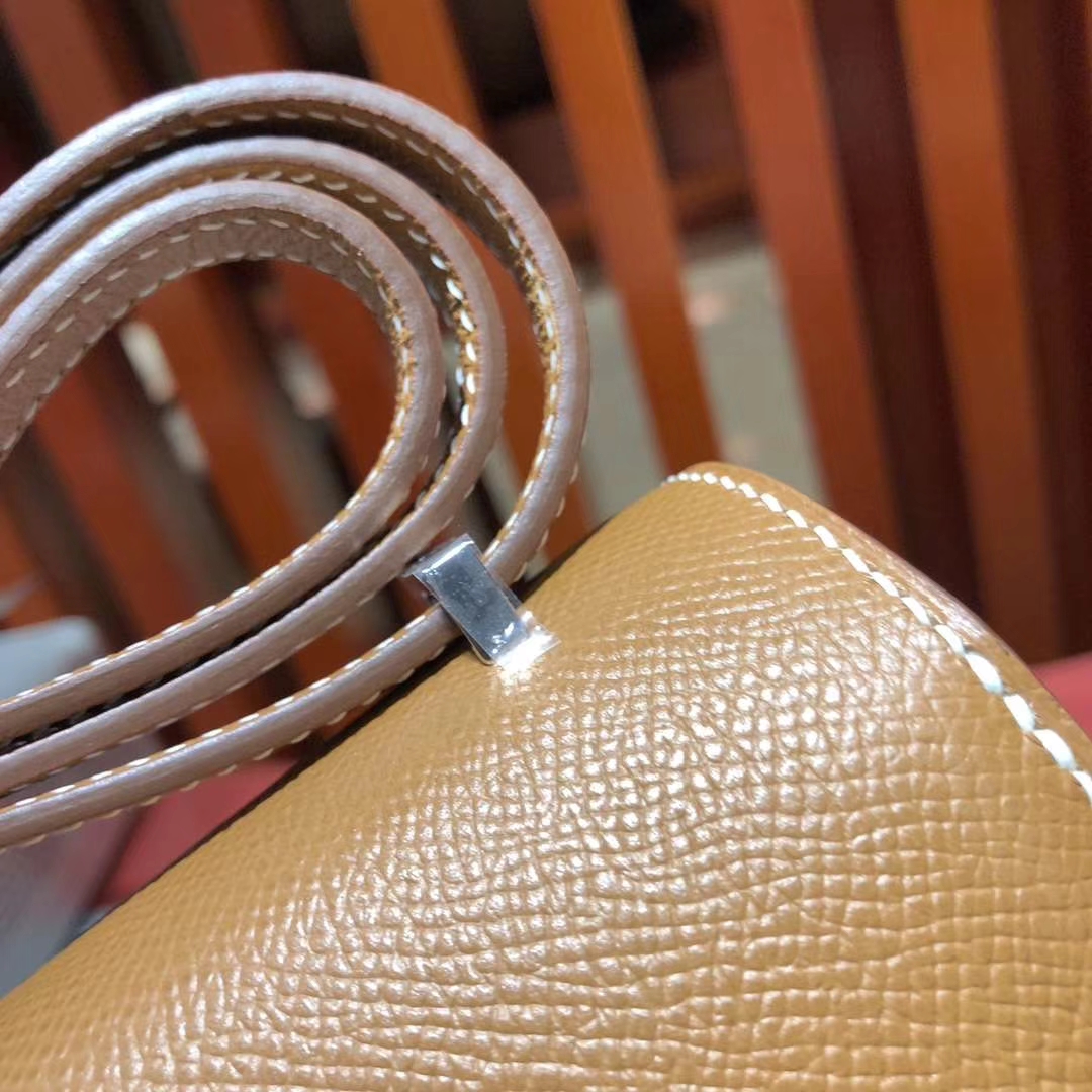 Hermes Constance19CM 爱马仕土黄色原厂Epsom牛皮空姐包 银扣