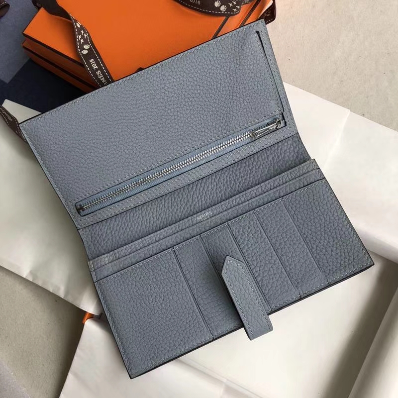 爱马仕钱包价格 Hermes Bearn 冰川蓝Togo牛皮西装夹长款钱夹 银扣