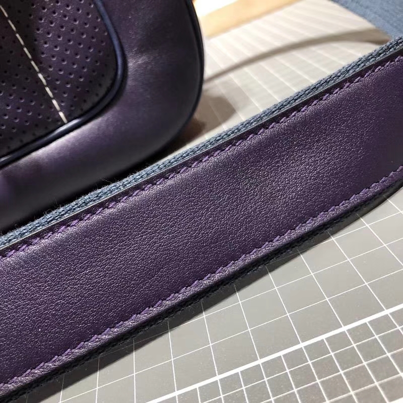 爱马仕线条包 Hermes Berline20CM 紫罗兰色原厂Swift牛皮斜挎包 银扣