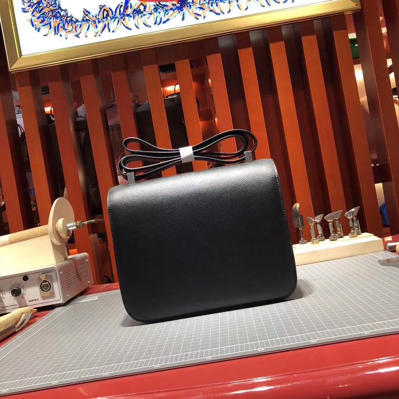 Hermes Constance24CM 爱马仕黑色Epsom牛皮康斯坦空姐包 银扣