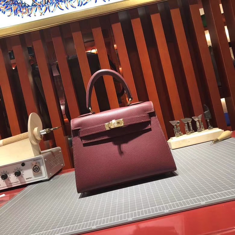 爱马仕凯莉包价格 Hermes爱马仕红CC55大耳朵凯莉包Kelly20CM 金扣