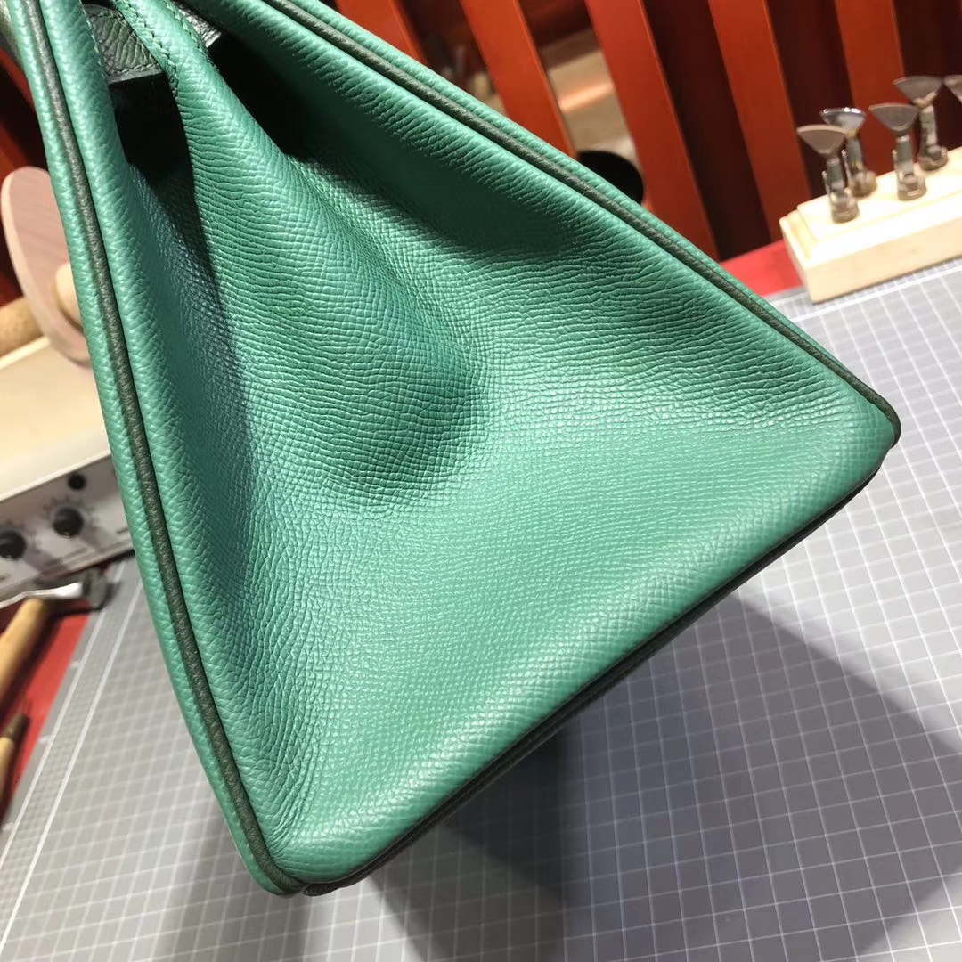 爱马仕铂金包价格 Hermes Birkin30CM 孔雀绿拼英国绿 银扣