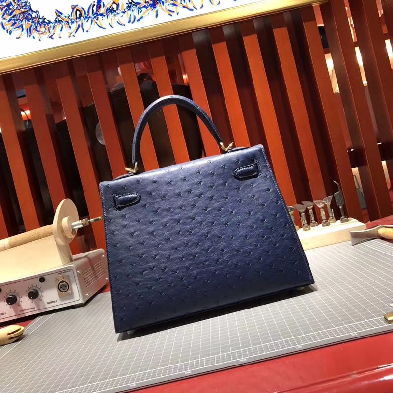 蜡线手工缝制 Hermes爱马仕宝石蓝南非鸵鸟皮凯莉包Kelly25CM 金扣