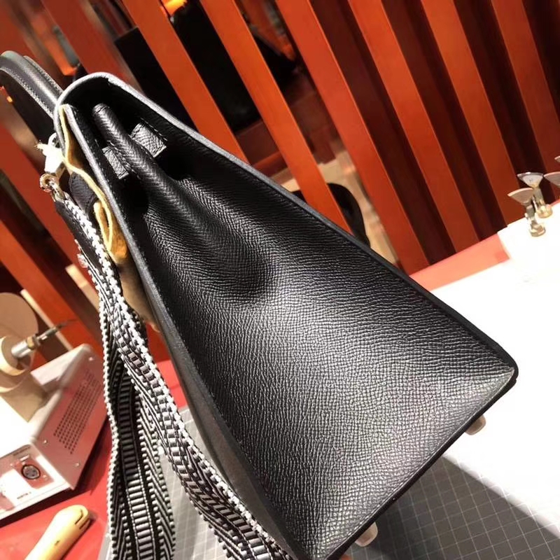 爱马仕外缝凯莉包 Hermes黑色Epsom牛皮Kelly28CM 搭配新款织带 银扣