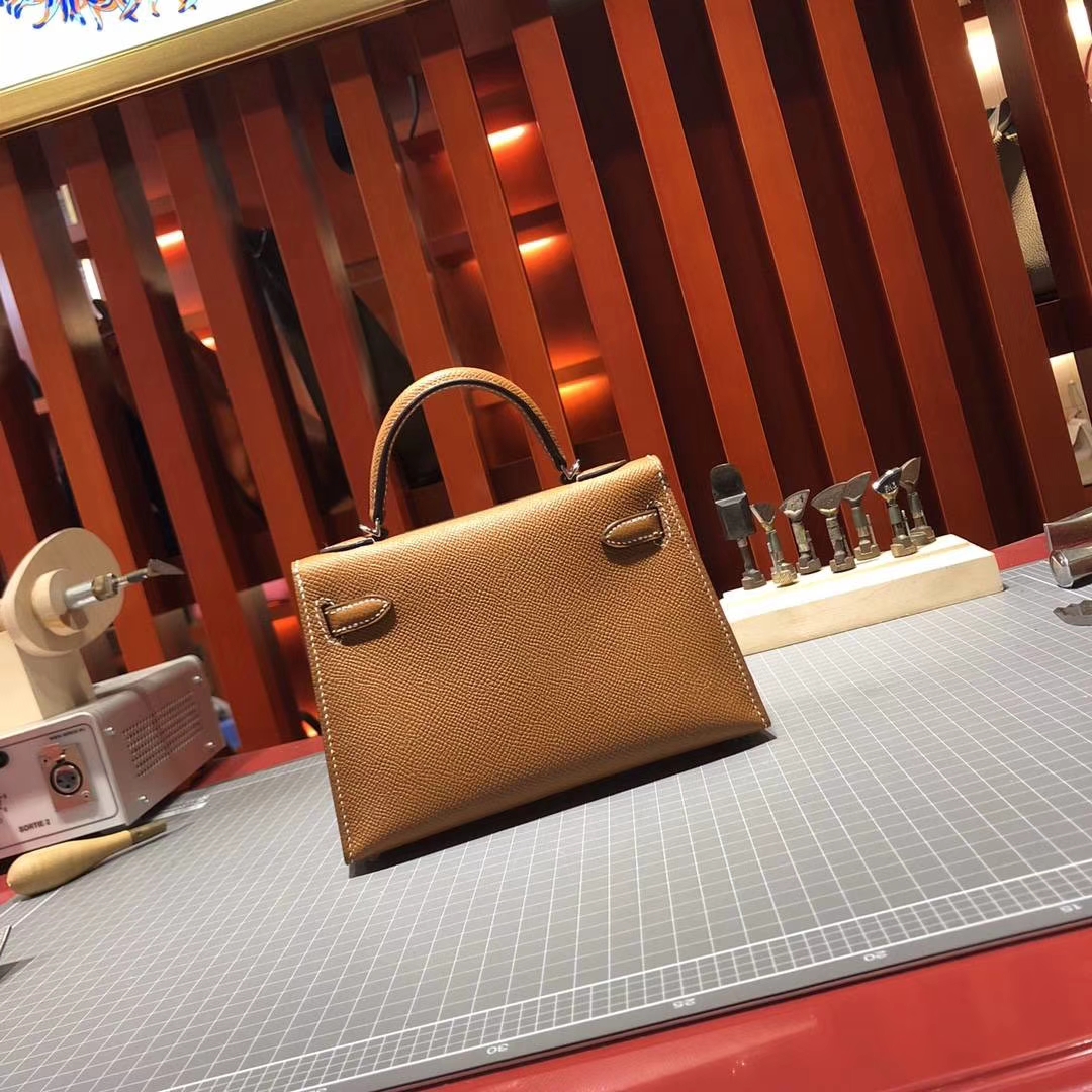 爱马仕包包价格 Hermes Minikelly2代 37金棕色原厂Epsom牛皮迷你凯莉包 银扣
