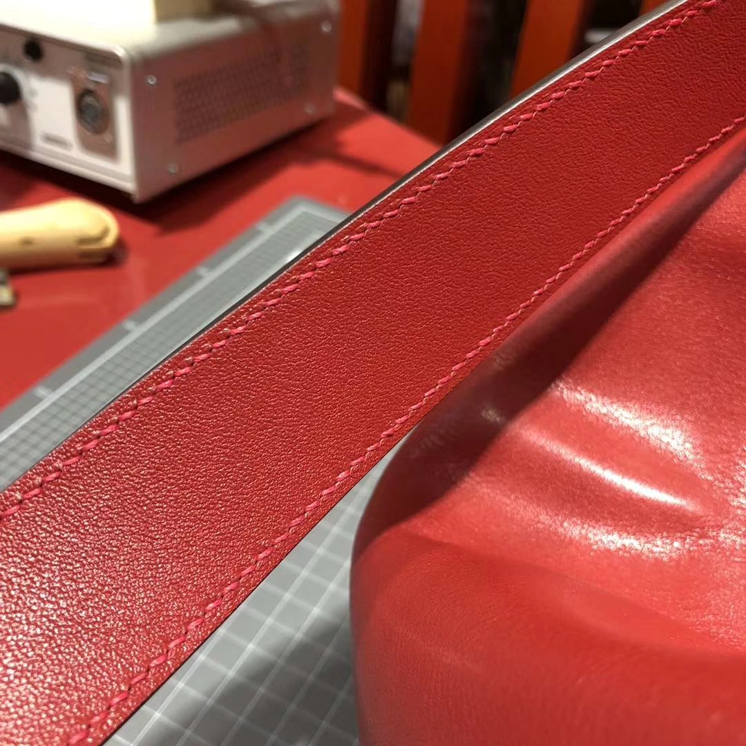 Hermes Lindy30CM 爱马仕Q5中国红原厂Swift牛皮琳迪包 金扣