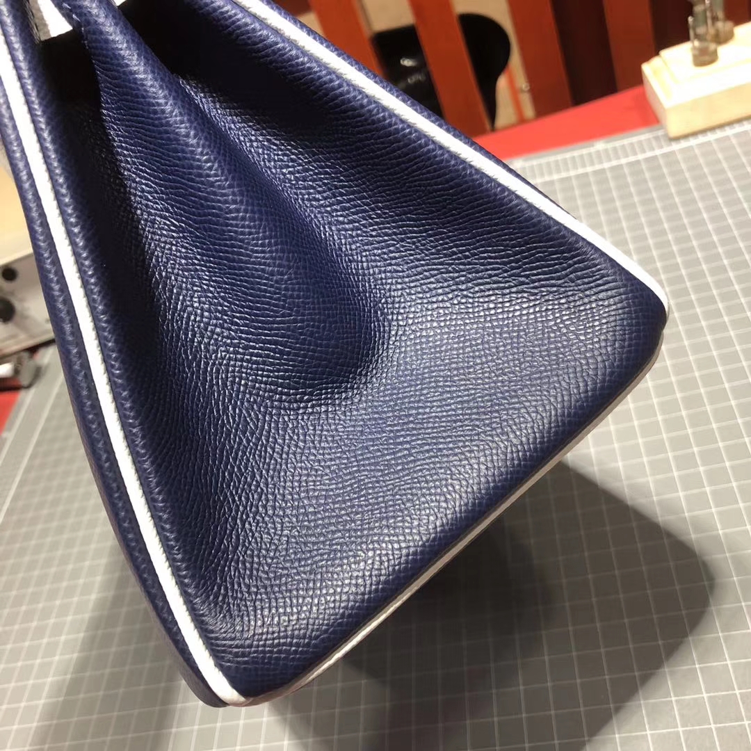 Hermes女包批发 爱马仕宝石蓝拼纯白色手掌纹牛皮铂金包Birkin25CM 银扣