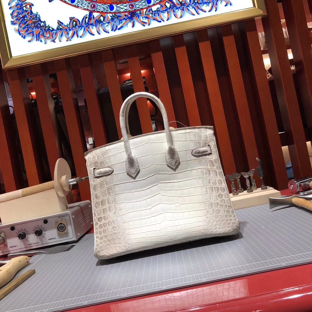 爱马仕铂金包尺寸 Hermes Birkin25CM 01喜马拉雅色雾面鳄鱼皮 银扣