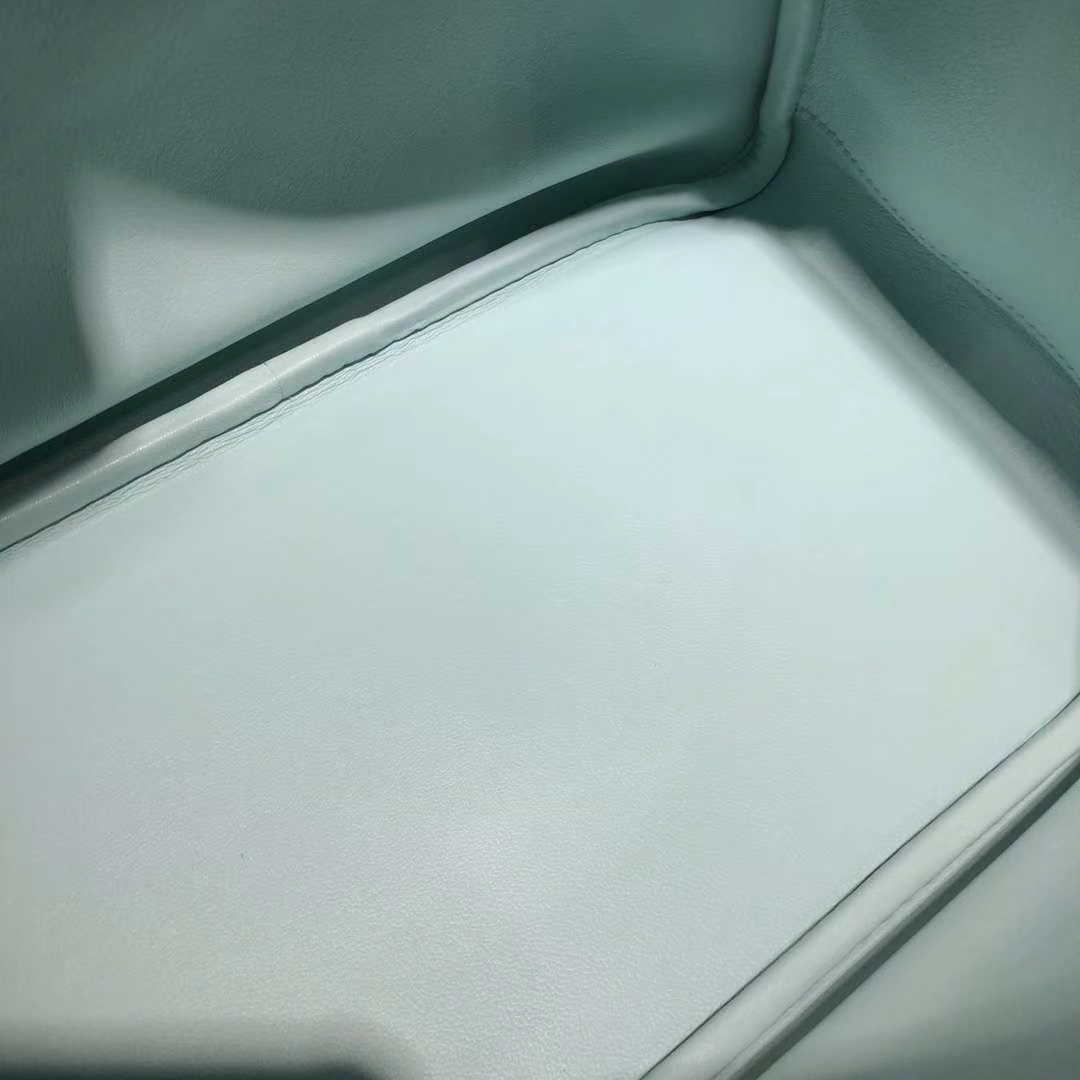 爱马仕琳迪包Lindy30CM Hermes原厂Swift牛皮3P马卡龙蓝 金扣
