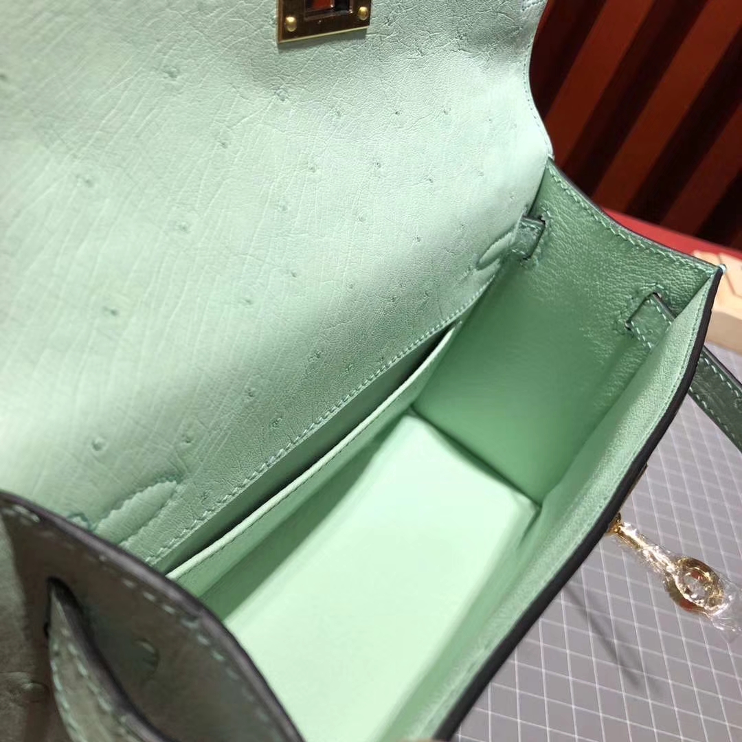 爱马仕新款包包 Hermes Minikelly Pochette冰淇淋绿顶级鸵鸟皮迷你凯莉包 金扣