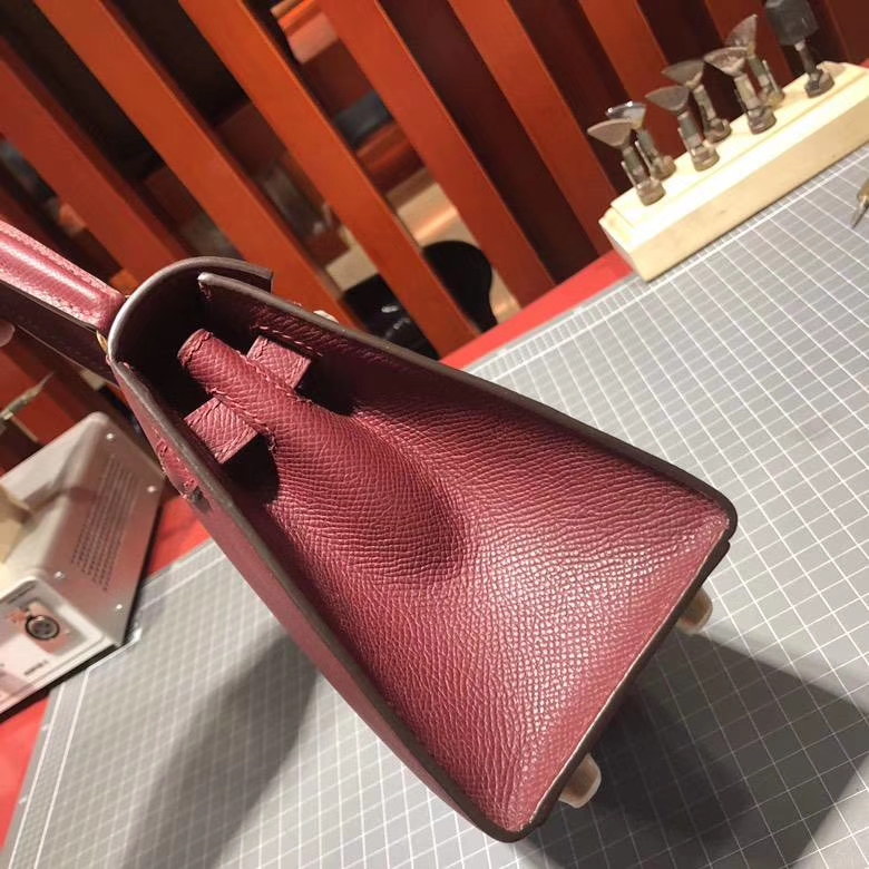 爱马仕凯莉包价格 Hermes爱马仕红CC55大耳朵凯莉包Kelly20CM 金扣