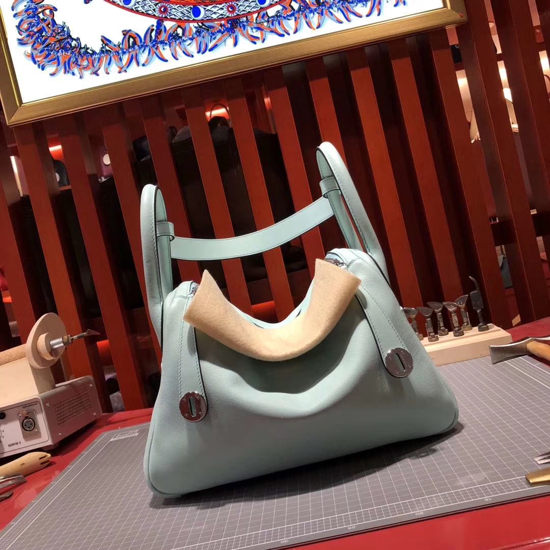 爱马仕琳迪包Lindy30CM Hermes原厂Swift牛皮3P马卡龙蓝 金扣