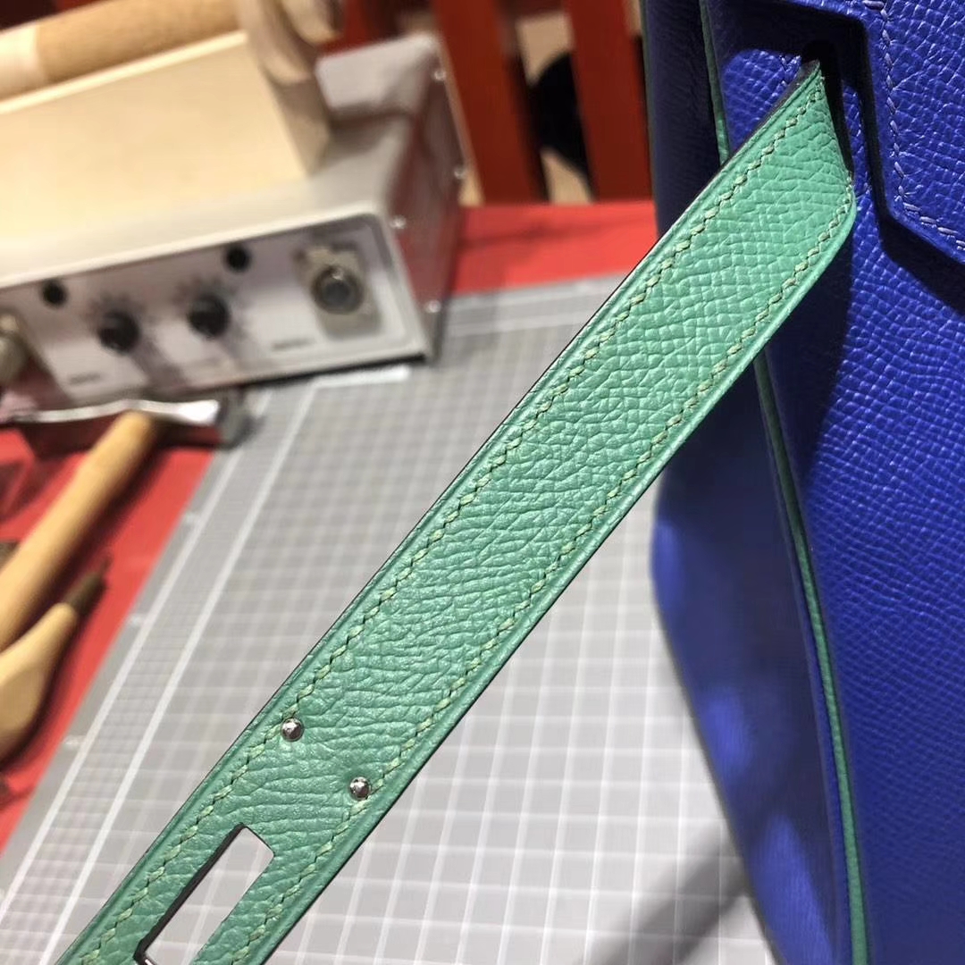爱马仕铂金包价格 Hermes Birkin30CM 电光蓝拼孔雀绿原厂手掌纹牛皮 银扣