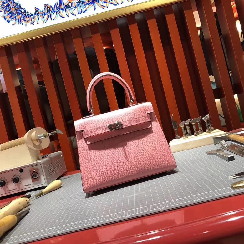 爱马仕手提包 Hermes Kelly20CM 1Q奶昔粉Epsom牛皮凯莉包 银扣