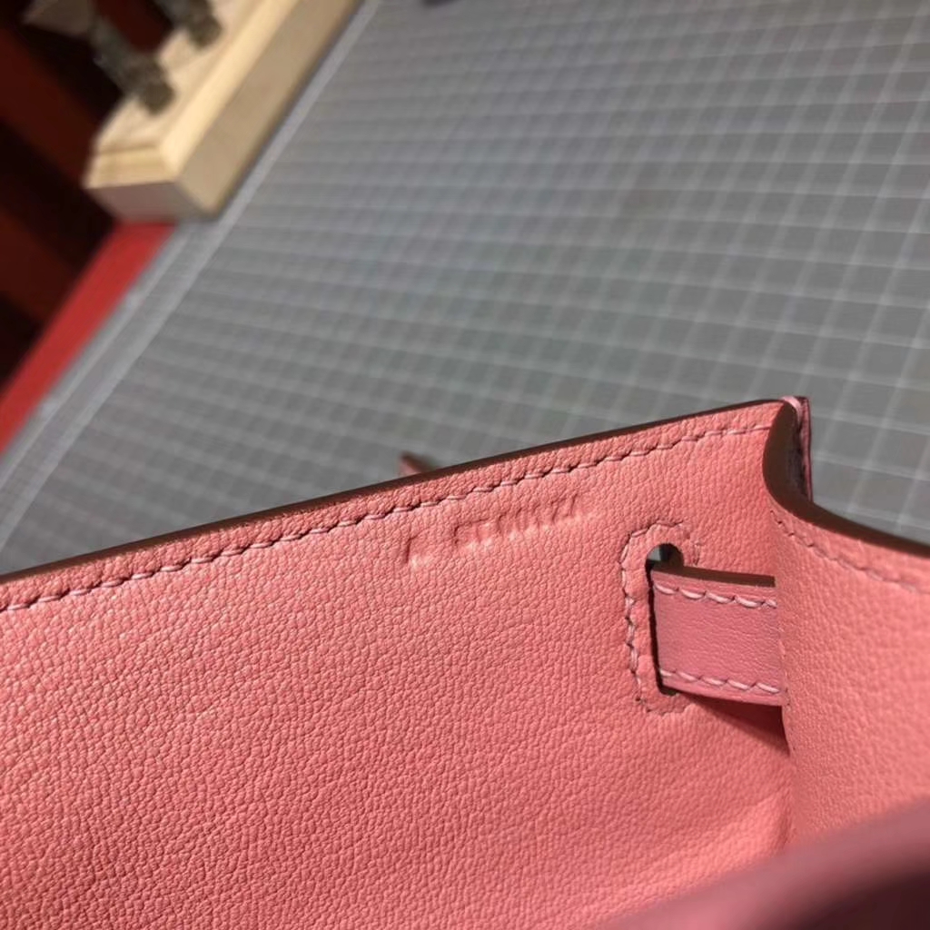 Hermes Minikelly22CM 爱马仕奶昔粉Swift牛皮迷你凯莉包手拿包 银扣