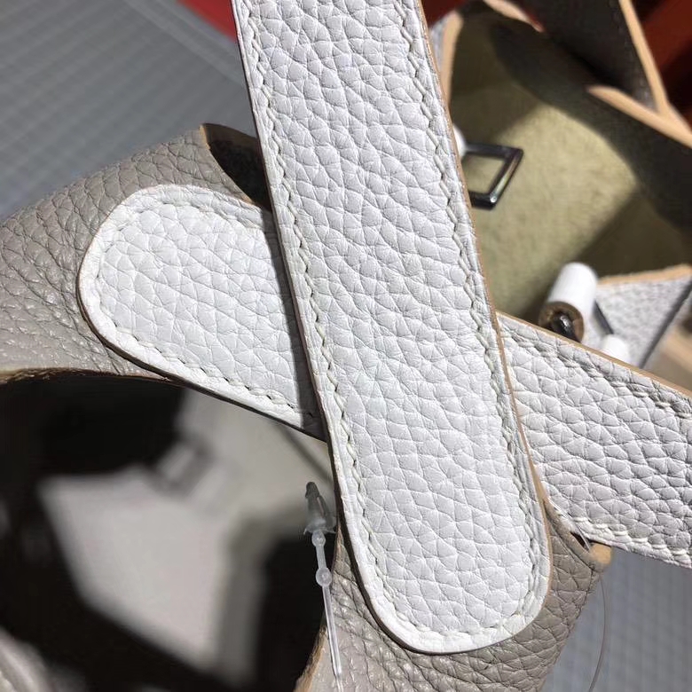 Hermes Picotin Lock18CM 爱马仕纯白色拼冰川灰Clemence牛皮菜篮子包 银扣