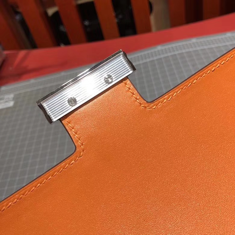 爱马仕空姐包尺寸 Hermes Constance24CM 橙色Epsom牛皮 银扣