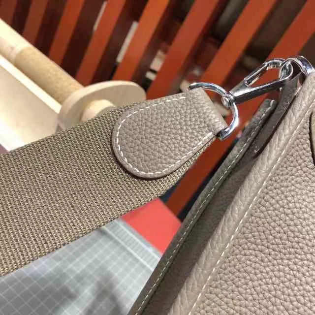 爱马仕包包官网 Hermes Evelyne大象灰Togo牛皮伊芙林包单肩斜挎包28cm