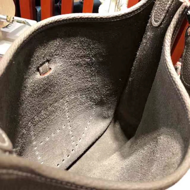 爱马仕包包官网 Hermes Evelyne大象灰Togo牛皮伊芙林包单肩斜挎包28cm